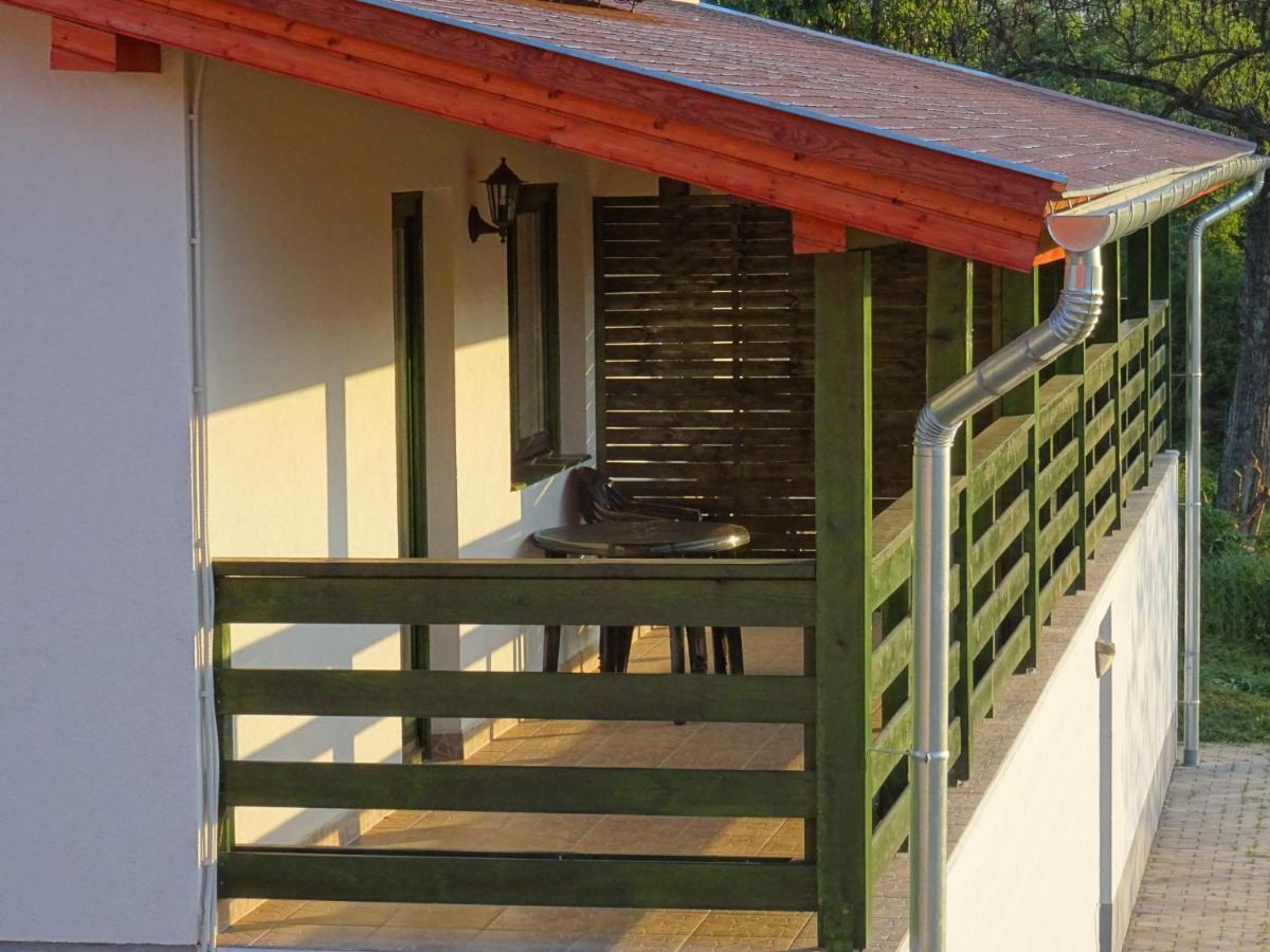 Kisrejtek Apartmanház Lispeszentadorján Exterior foto