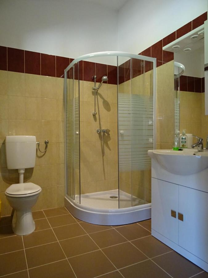 Kisrejtek Apartmanház Lispeszentadorján Exterior foto