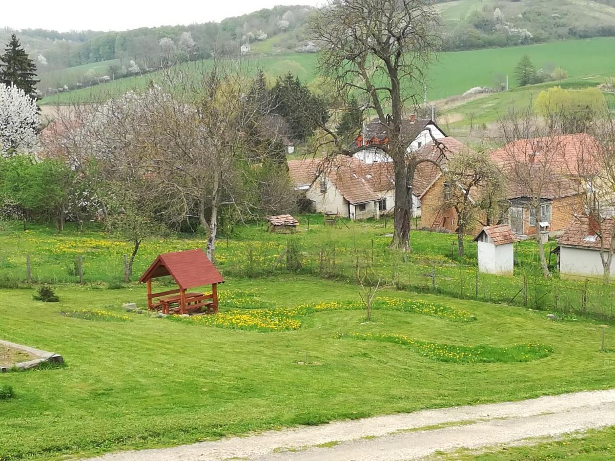 Kisrejtek Apartmanház Lispeszentadorján Exterior foto